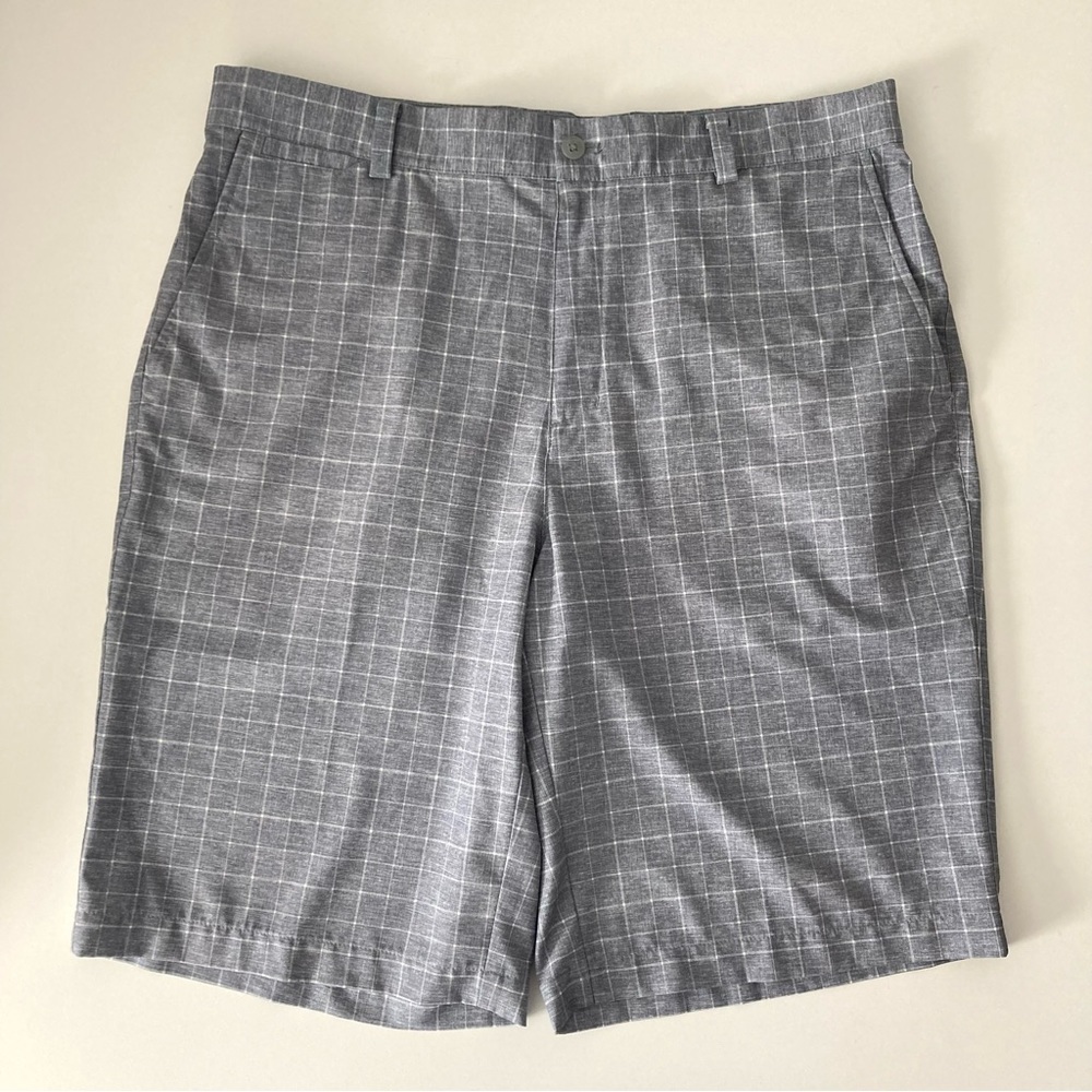 Nike Golf Men's Gray Plaid 5 Pocket Dri-Fit Tour Performance Shorts